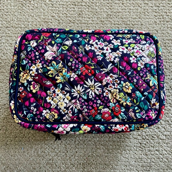 Vera Bradley Itsy Ditsy Floral Brush Up Cosmetic Case - Picture 4 of 15
